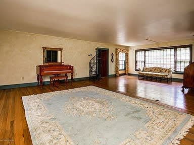 6 Buttonwood Lane, Rumson, NJ 07760 — sold by Tom Mallan